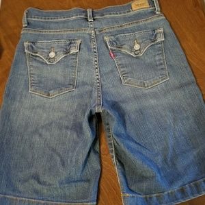 Levi's 512 perfectly slimming shorts, size 8.